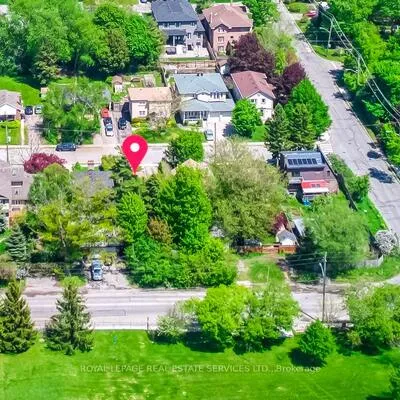 10,&nbsp;Thatcher, Cliffcrest, Toronto