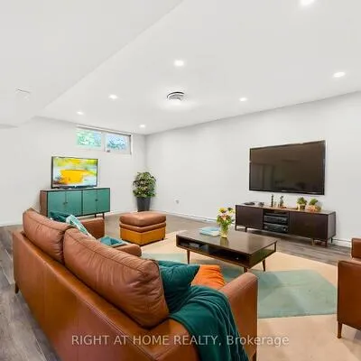 78,&nbsp;Sylvan, Scarborough Village, Toronto