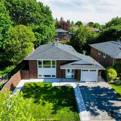 61,&nbsp;Marcella, Woburn, Toronto