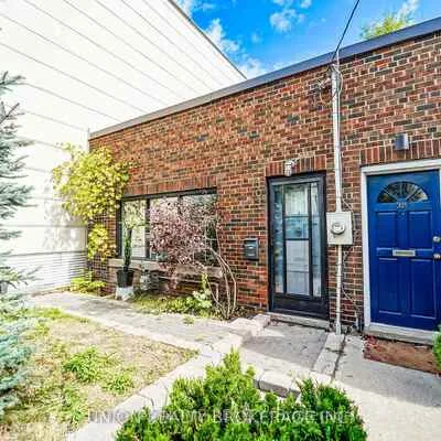 303,&nbsp;Coxwell, Woodbine Corridor, Toronto