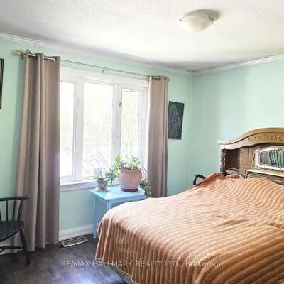 115,&nbsp;Lankin, East York, Toronto