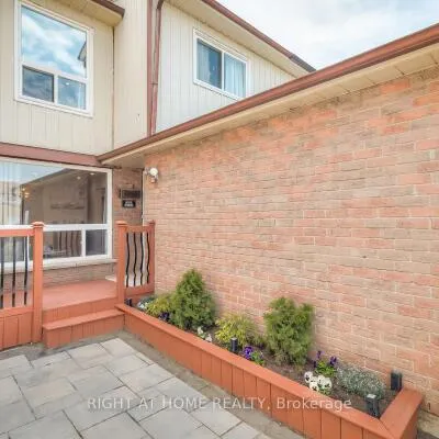37,&nbsp;McKnight, Malvern, Toronto