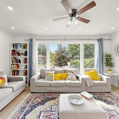 15,&nbsp;Barnes, Woburn, Toronto