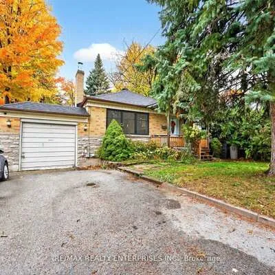 10,&nbsp;Colonial, Cliffcrest, Toronto