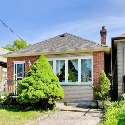 55,&nbsp;Frater, Danforth Village-East York, Toronto
