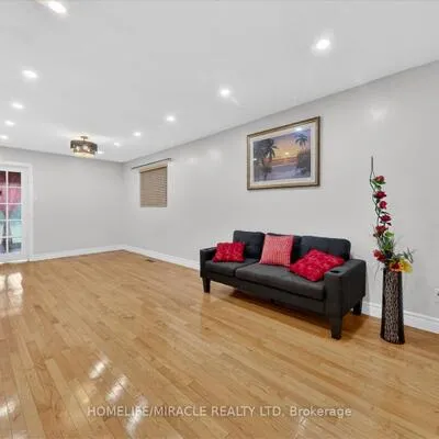 42,&nbsp;Nahanni, Malvern, Toronto