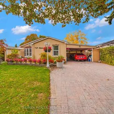 49,&nbsp;Tunmead, Malvern, Toronto
