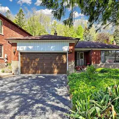 90,&nbsp;Sylvan, Scarborough Village, Toronto