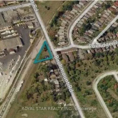 694,&nbsp;Birchmount, Clairlea-Birchmount, Toronto