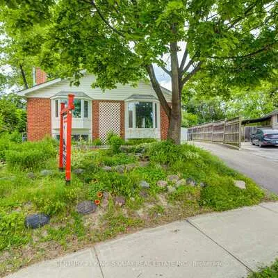 18,&nbsp;Benhur, Woburn, Toronto