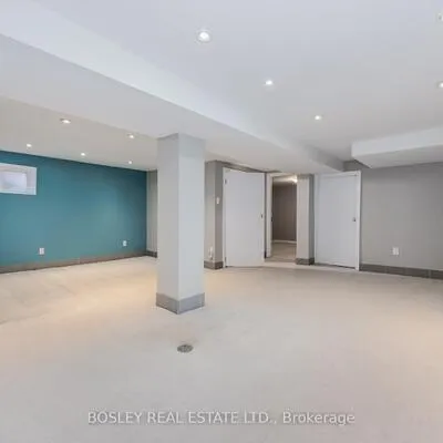 651,&nbsp;Cosburn, Danforth Village-East York, Toronto