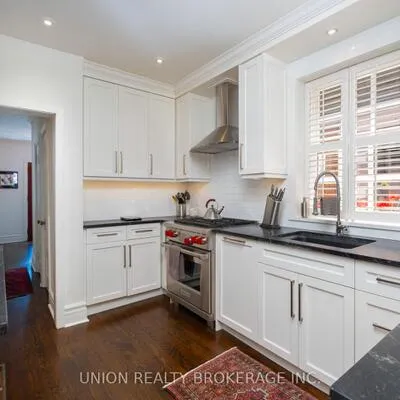 102,&nbsp;Neville Park, The Beaches, Toronto