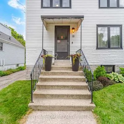 18,&nbsp;Vanbrugh, Birchcliffe-Cliffside, Toronto