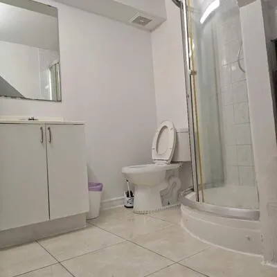24,&nbsp;Wessex, Agincourt North, Toronto