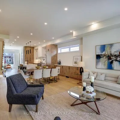 128,&nbsp;Floyd, Broadview North, Toronto