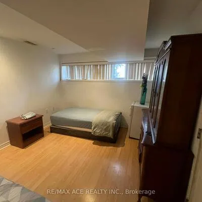 3715,&nbsp;St Clair, Cliffcrest, Toronto