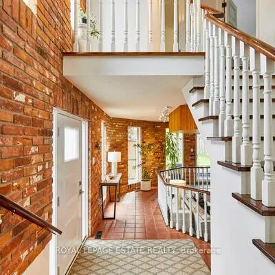 10,&nbsp;Queensgrove, Birchcliffe-Cliffside, Toronto