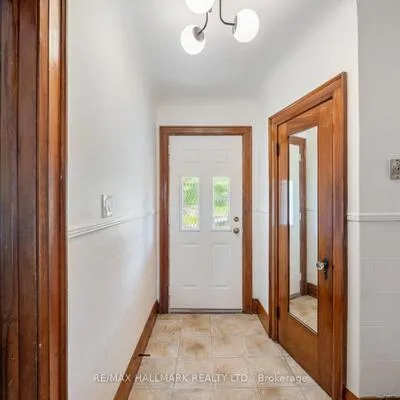 27,&nbsp;Lesmount, Danforth Village-East York, Toronto