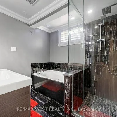 555,&nbsp;McCowan, Bendale, Toronto
