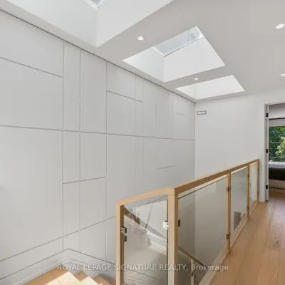 20,&nbsp;Duart Park, The Beaches, Toronto