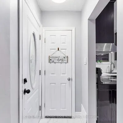 16,&nbsp;McCowan, Cliffcrest, Toronto