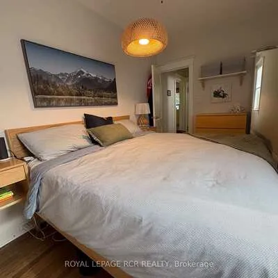 12,&nbsp;Orley, Woodbine-Lumsden, Toronto