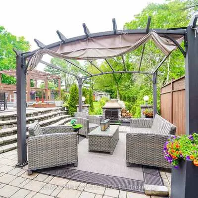 37,&nbsp;Bennett, West Hill, Toronto