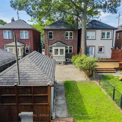 511,&nbsp;Donlands, East York, Toronto