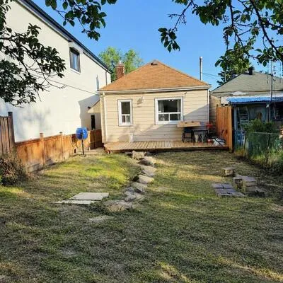 8,&nbsp;Mack, Clairlea-Birchmount, Toronto