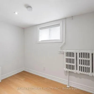 906,&nbsp;Logan, Playter Estates-Danforth, Toronto