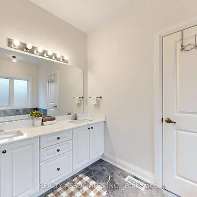 4029,&nbsp;Ellesmere, Highland Creek, Toronto