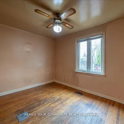 31,&nbsp;Allister, Cliffcrest, Toronto
