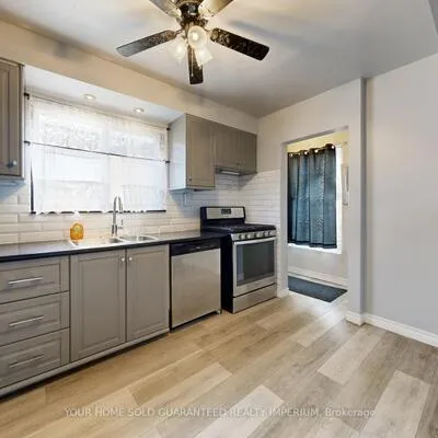 28,&nbsp;Athenia, West Hill, Toronto