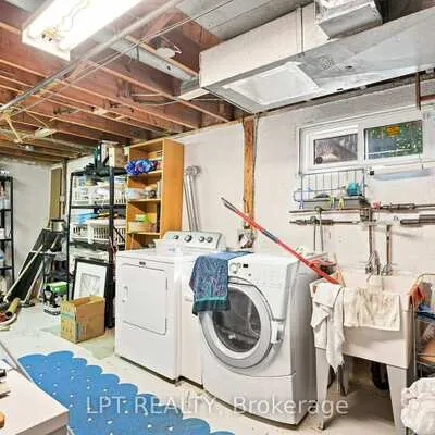 46,&nbsp;Tweedrock, Morningside, Toronto