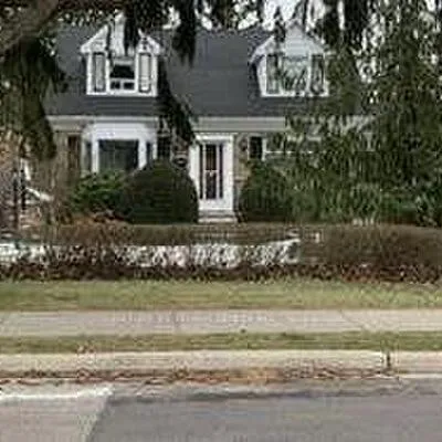 16,&nbsp;Anson, Cliffcrest, Toronto