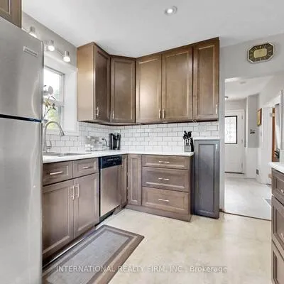 62,&nbsp;Porchester, Woburn, Toronto