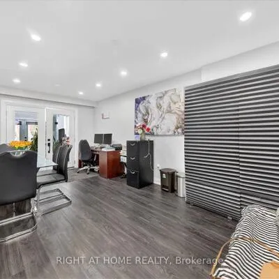 314,&nbsp;Morrish, Highland Creek, Toronto