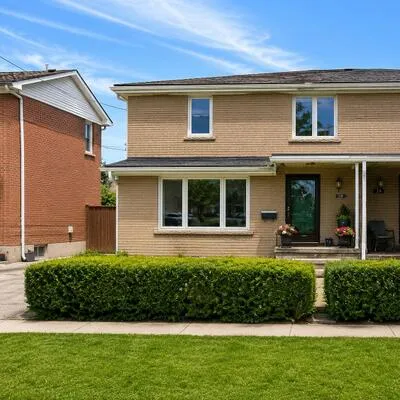 139,&nbsp;Vauxhall, Dorset Park, Toronto