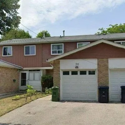 111,&nbsp;Bradstone, Malvern, Toronto