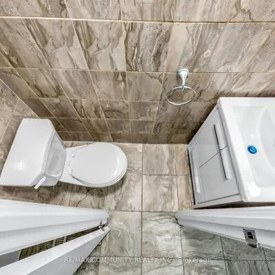 37,&nbsp;Tinbury, Malvern, Toronto