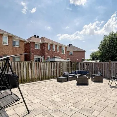 13,&nbsp;Boulderbrook, Rouge E11, Toronto