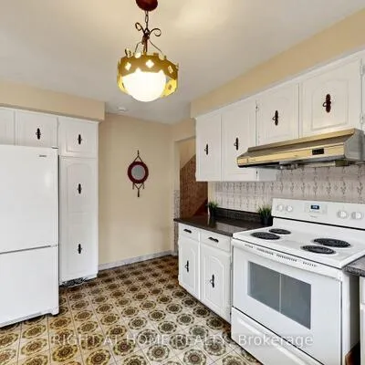 20,&nbsp;Torrens, Broadview North, Toronto