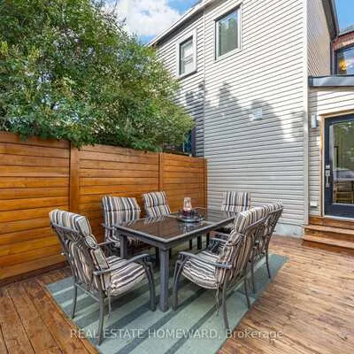 43,&nbsp;Amroth, East End-Danforth, Toronto