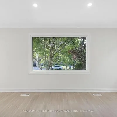 37,&nbsp;Adanac, Cliffcrest, Toronto