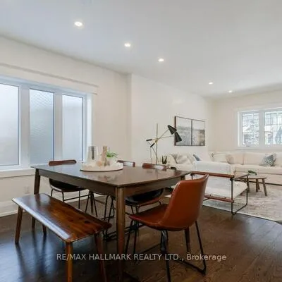 338,&nbsp;Kenilworth, The Beaches, Toronto