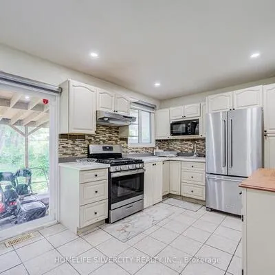 160,&nbsp;Purvis, Malvern, Toronto