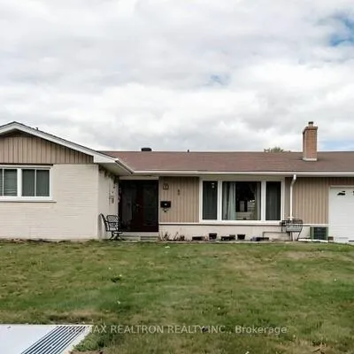 40,&nbsp;Toynbee, Guildwood, Toronto