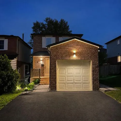 Premium freehold home for sale: 8, Maresfield, Milliken, Toronto