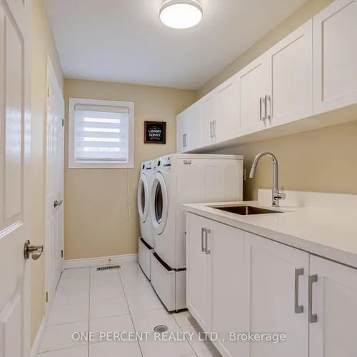 Premium freehold home for sale: 7, Mendip, Dorset Park, Toronto