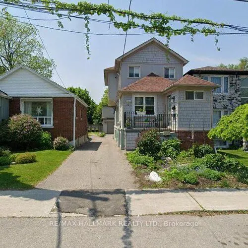 Premium freehold home for sale: 110, Harding, Birchcliffe-Cliffside, Toronto